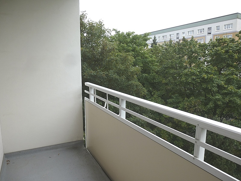 Balkon mit Ausblick ins Grüne