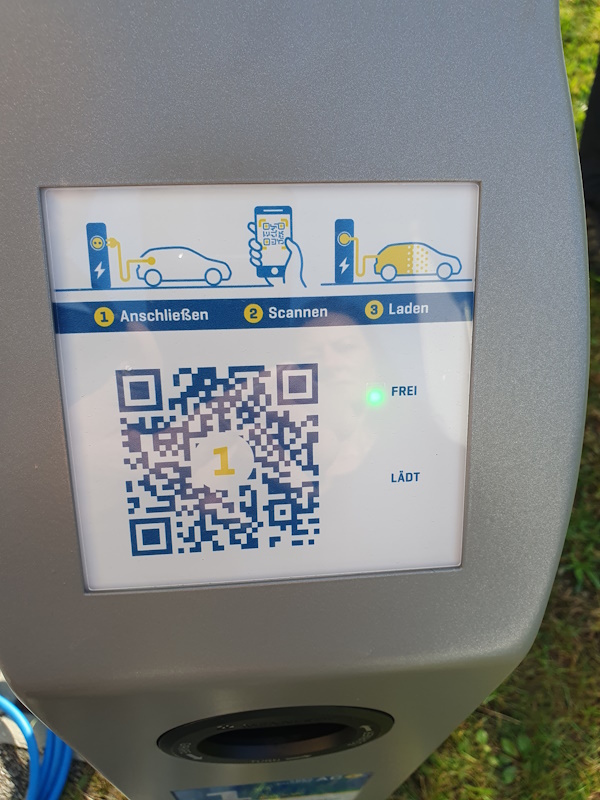 Neue Ladesäule für Elektrofahrzeuge
