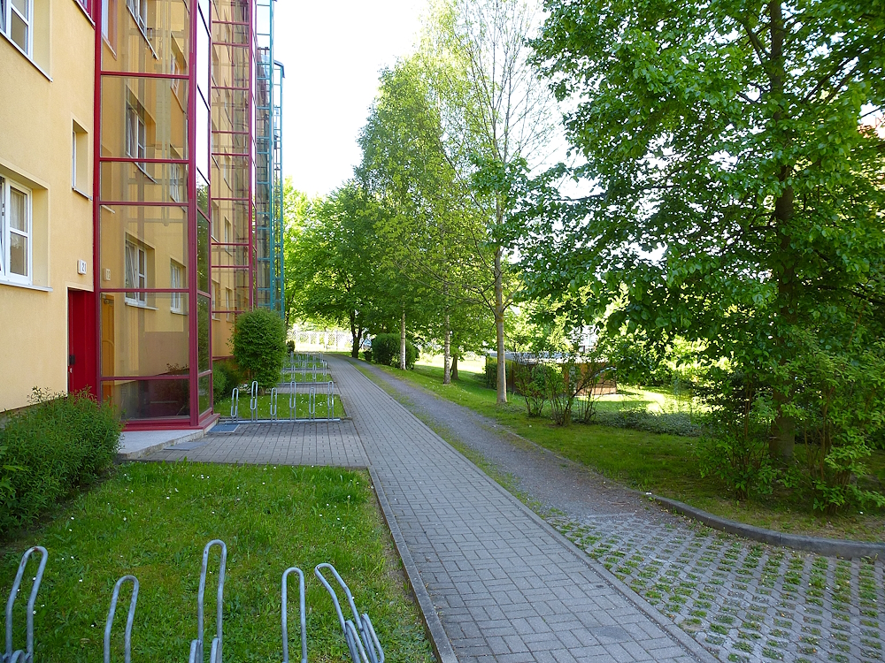 Wohnen im Grünen - Hauseingänge